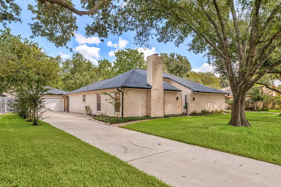 3310 Meadowcreek Drive, Missouri City, TX 77459 - #2