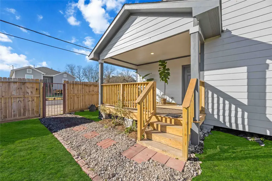 2201 Hailey Street, Houston, TX 77026 - Image #3