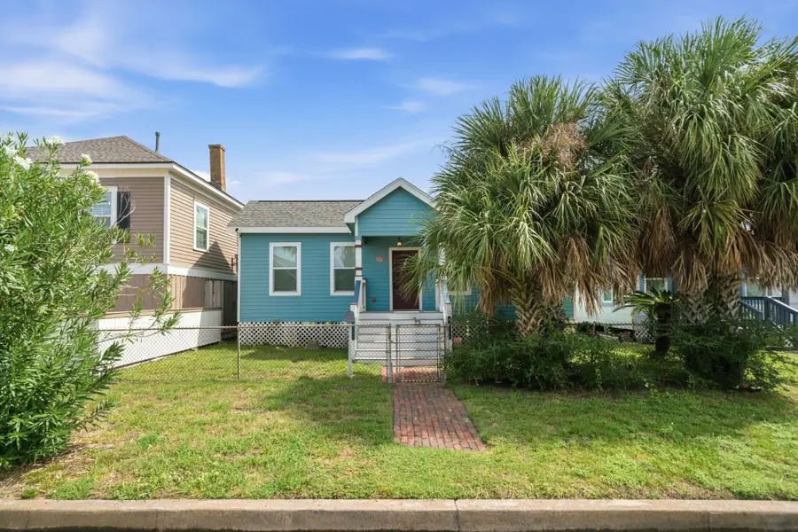 1213 Avenue M 1/2, Galveston, TX 77550 - #2