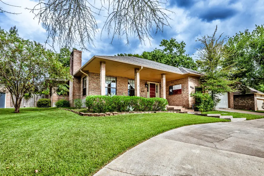 1623 Green Briar Drive, Huntsville, TX 77340 - #2