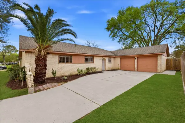 9211 Benning Drive, Houston, TX 77031