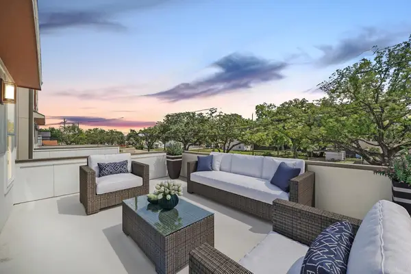 355 Cavalcade Street, Houston, TX 77009