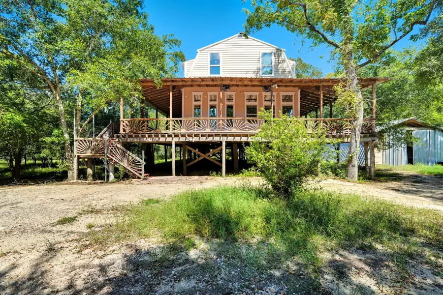 2184 Bear Bottom Drive, Wharton, TX 77488 - Image #2