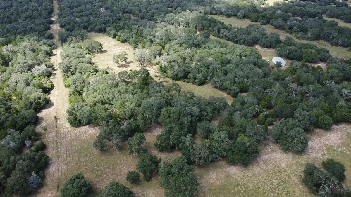 5796 County Road 122, Hallettsville, TX 77964 - #1