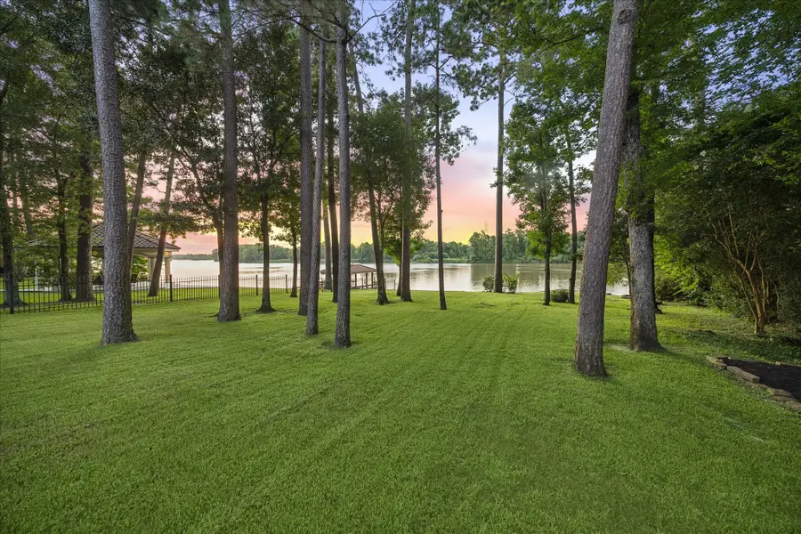 30 Turtle Cove Court, Kingwood, TX 77346 - #2