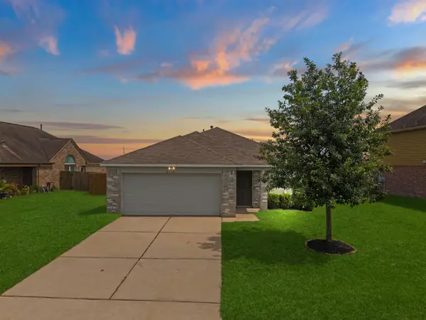 2110 Red Cedar Trail, Rosenberg, TX 77471