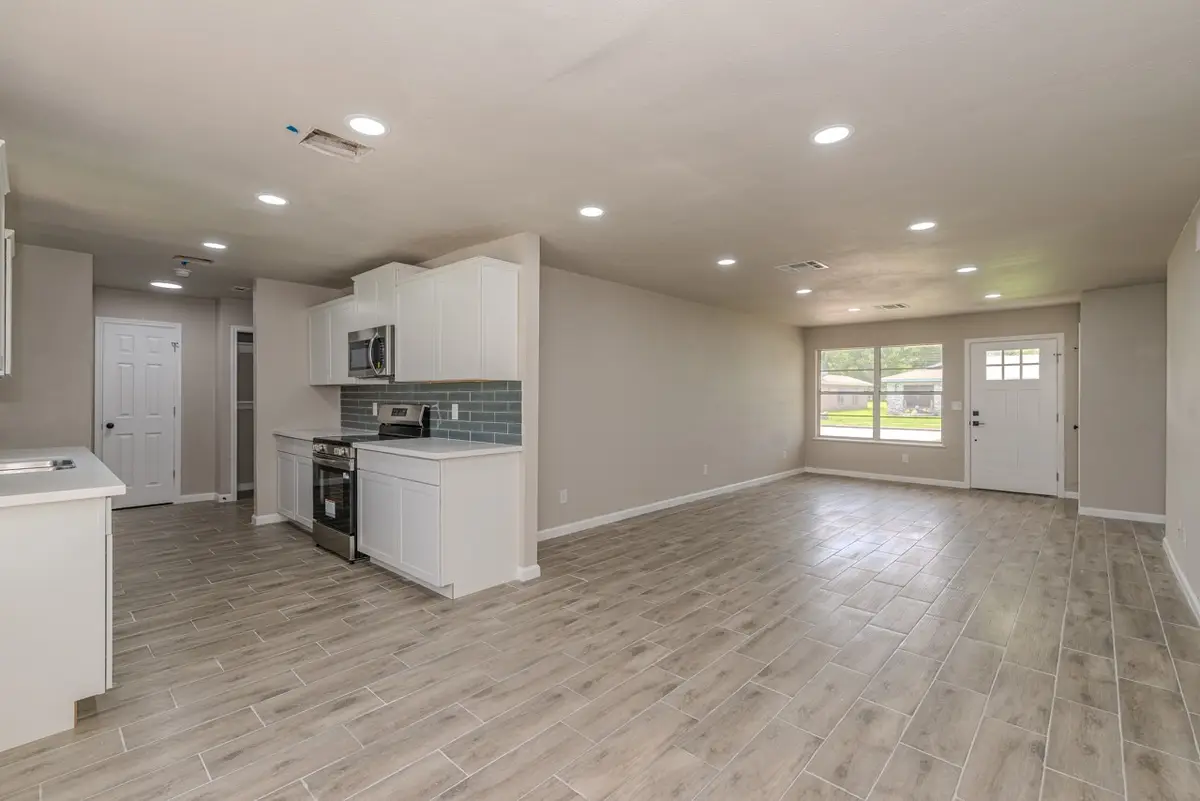 3828 Anderson Villa, Orange, TX 77630 - #1
