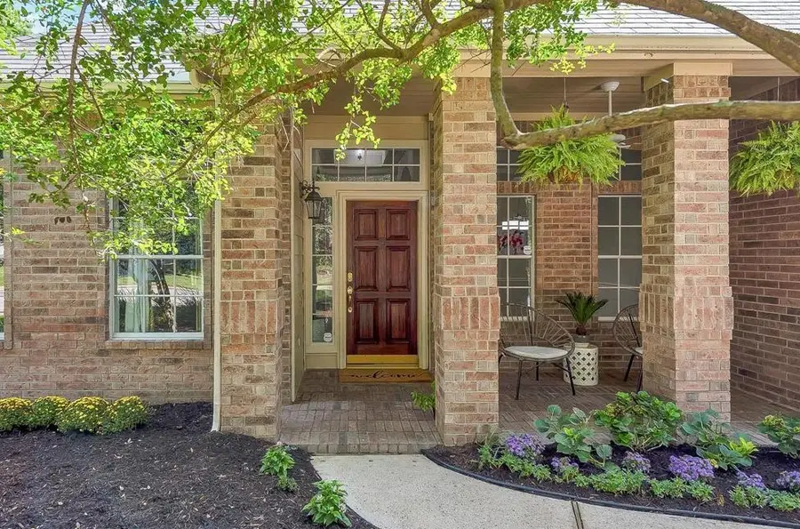 46 E Hobbit Glen Drive, Conroe, TX 77384 - #2