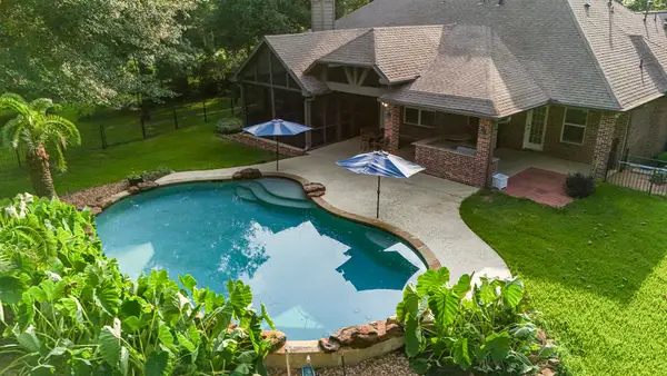 499 Royal Navigator Road, Montgomery, TX 77316