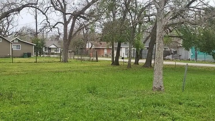 3219 Des Chaumes Street, Houston, TX 77026 - Image #2