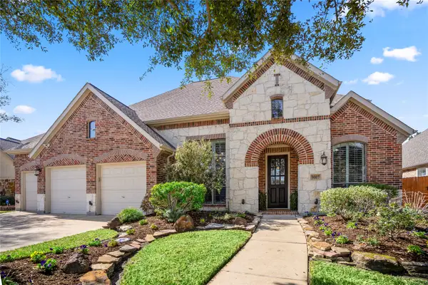 9007 Gable Glen Lane, Houston, TX 77095