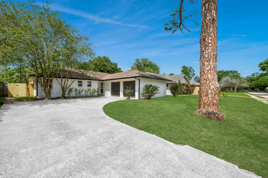 11222 Cliffwood Drive, Houston, TX 77035 - #2