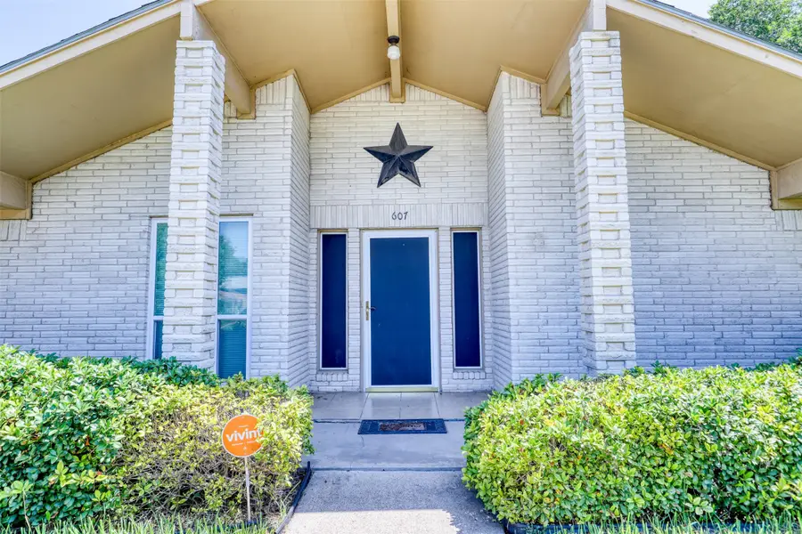 607 Rosewood Drive, Victoria, TX 77901 - #2