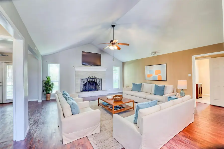 607 Rosewood Drive, Victoria, TX 77901 - #3