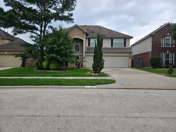 19227 Royal Isle Drive, Tomball, TX 77375