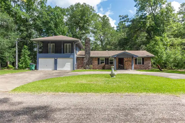 302 Oak Lane, Village Mills, TX 77663