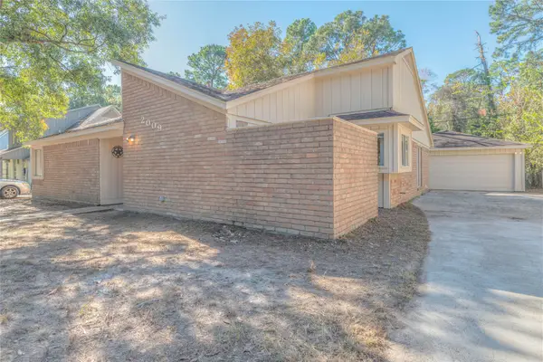 2009 Tickner Street, Conroe, TX 77301