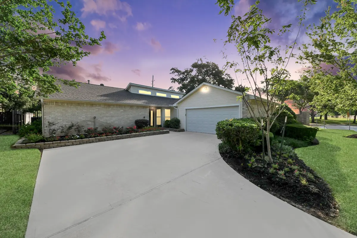 2623 Sugar Mill Drive, Sugar Land, TX 77479 - #1