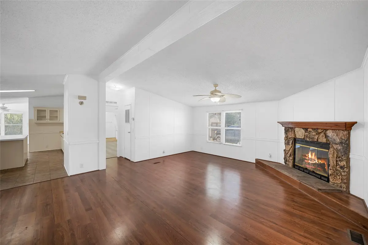 3614 College Street, Damon, TX 77430 - Image #1