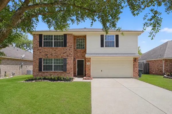 11910 Lois Lane, Pinehurst, TX 77362