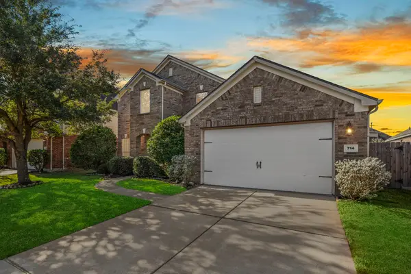 714 Harbor Lakes Lane, Katy, TX 77494