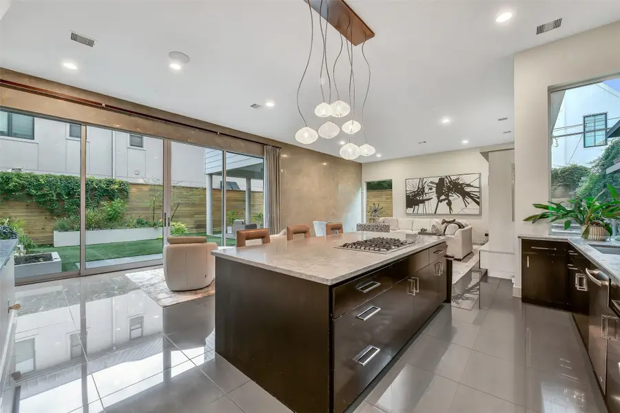 2302 Persa Street, Houston, TX 77019 - #2