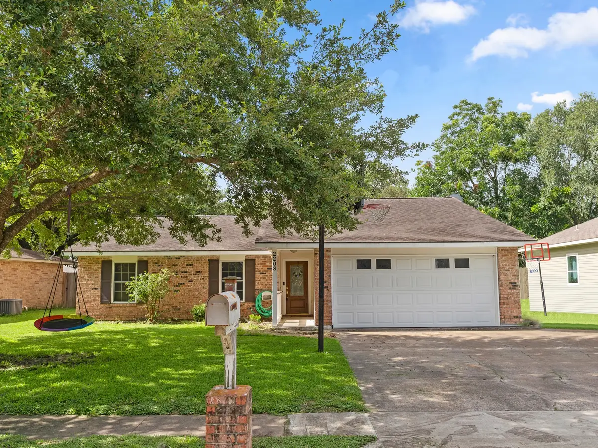 2208 Gontier Drive, Bay City, TX 77414 - Image #1