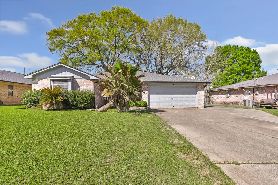 110 John Street, Liberty, TX 77575 - #2