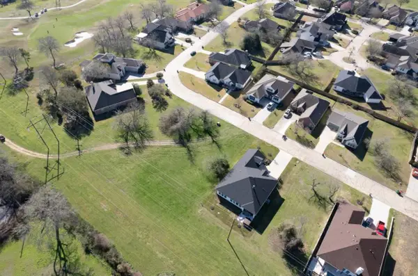 84 Bermuda Cir, Montgomery, TX 77356