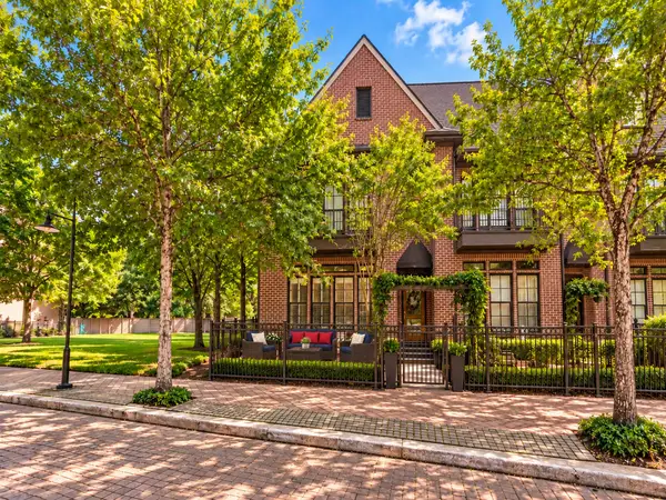 54 Riva Row, The Woodlands, TX 77380