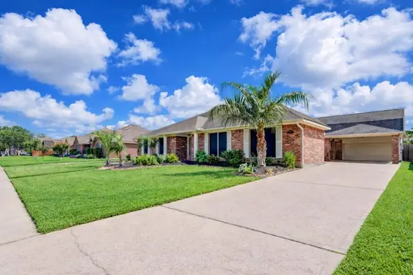 410 Scarlet Sage Drive, League City, TX 77573