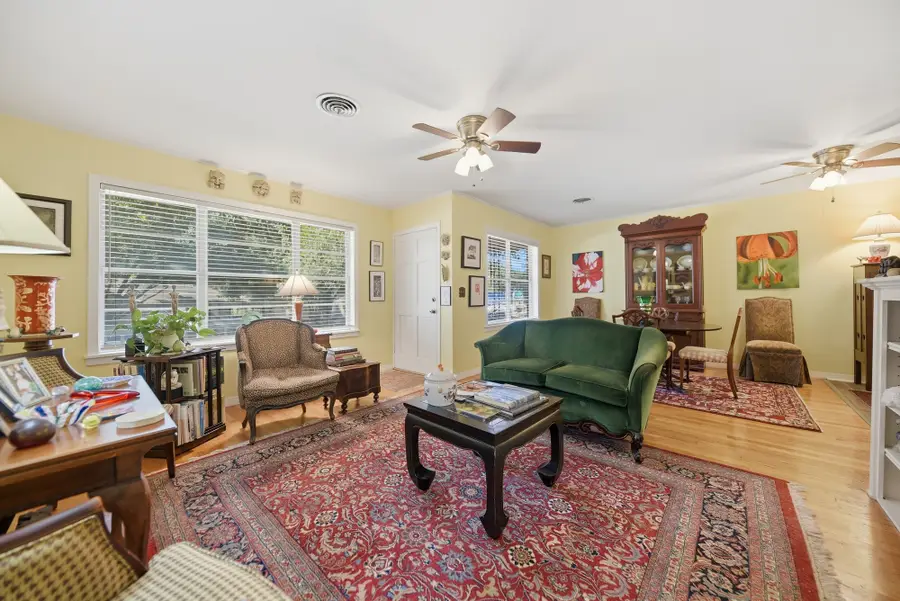 1703 S Day Street, Brenham, TX 77833 - Image #2