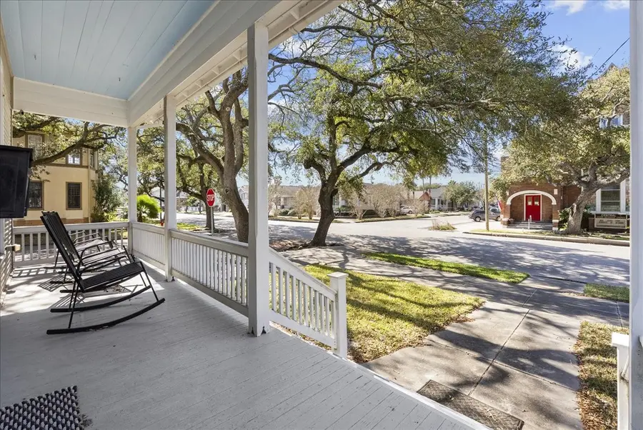 1724 33rd Street, Galveston, TX 77550 - #2