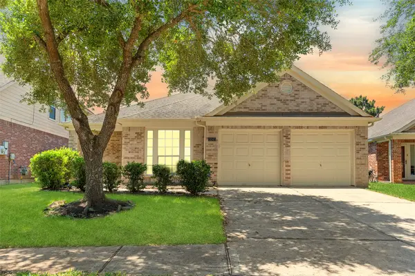 11047 Pierce Valley Drive, Richmond, TX 77406