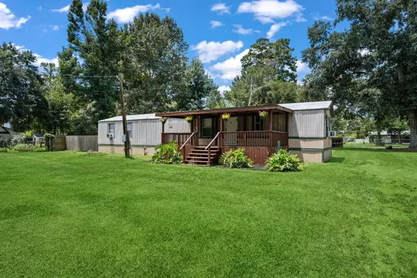 30 E East Old Field Drive, Huffman, TX 77336