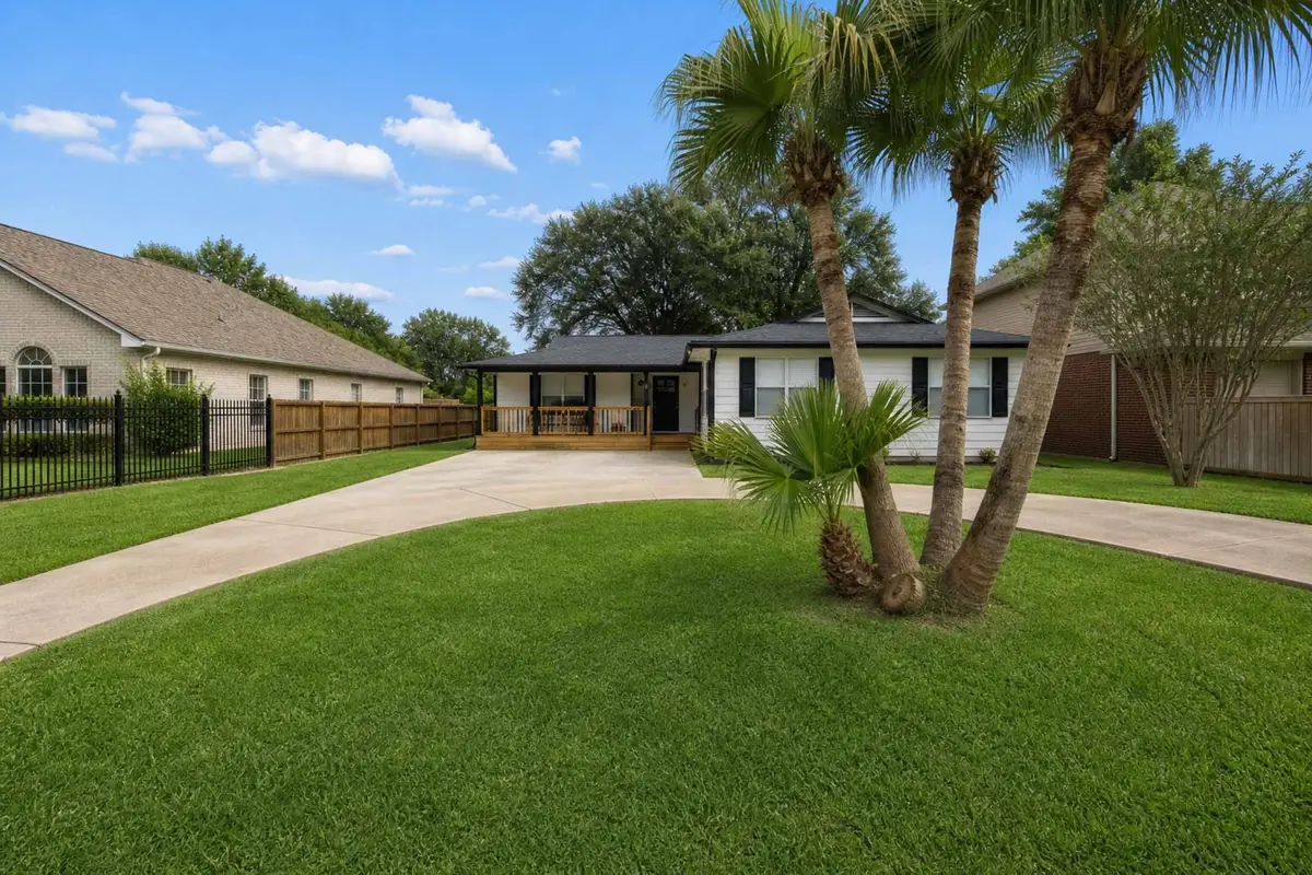 8205 Arrowhead Lane, Houston, TX 77075 - #1