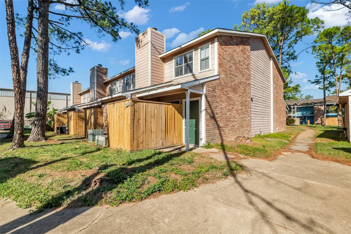 7402 Alabonson Road #301, Houston, TX 77088 - Image #1