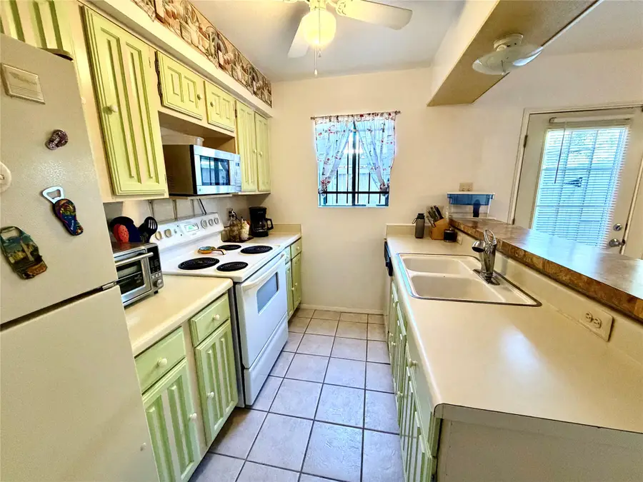 2110 Wilcrest Drive #101, Houston, TX 77042 - #3