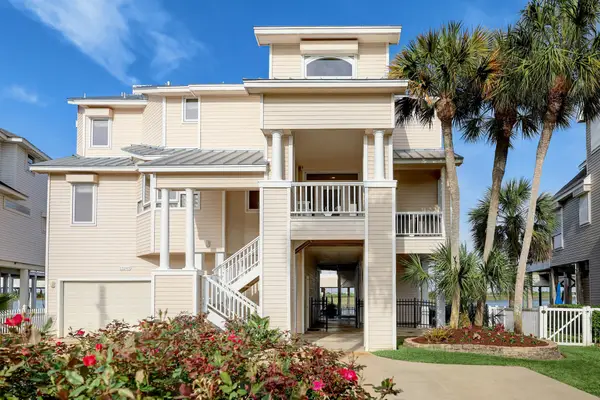 13243 Binnacle Way, Galveston, TX 77554