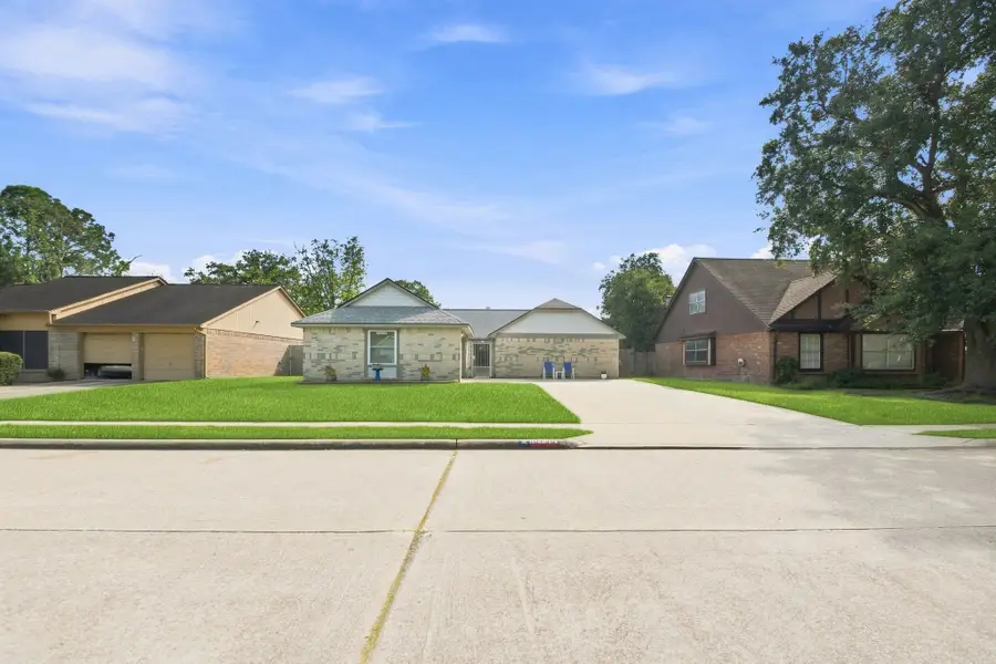 16738 Barkentine Lane, Friendswood, TX 77546 - #3