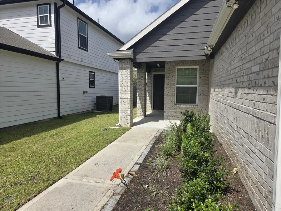 2390 Tavo Trail Drive, Conroe, TX 77301 - #3