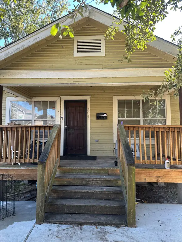 804 E E 39th Street, Houston, TX 77022