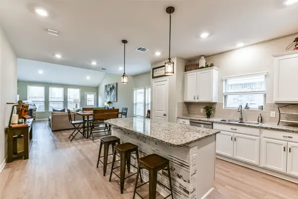 3823 Singing Flower Lane, Richmond, TX 77406