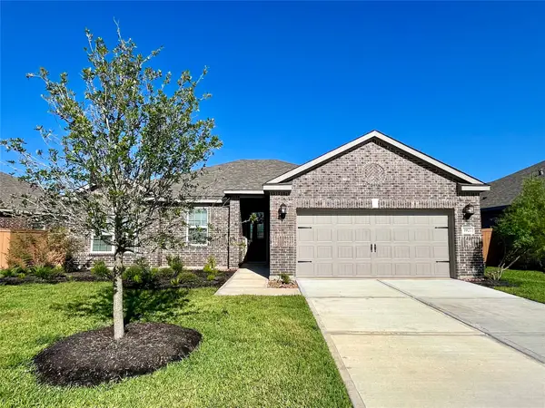 1927 June Lake Lane, Iowa Colony, TX 77583