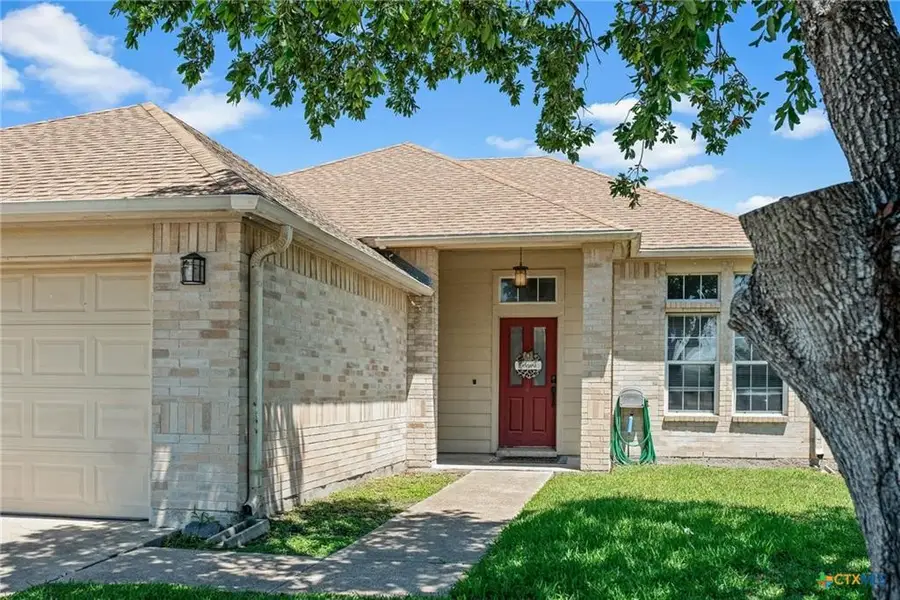 105 Belle Court, Port Lavaca, TX 77979 - #2