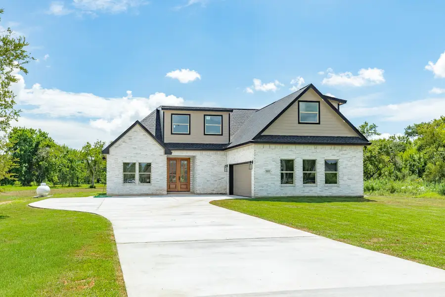 33111 Amberjack Drive, Richwood, TX 77515 - #2