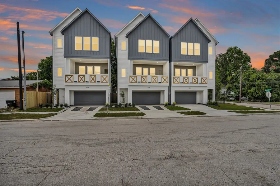 804 Schweikhardt St, Houston, TX 77020 - #2
