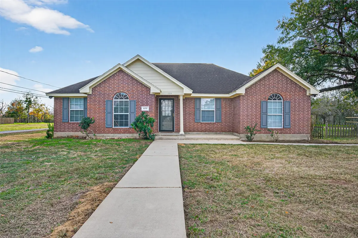 653 Nelson Street, Sealy, TX 77474 - Image #1