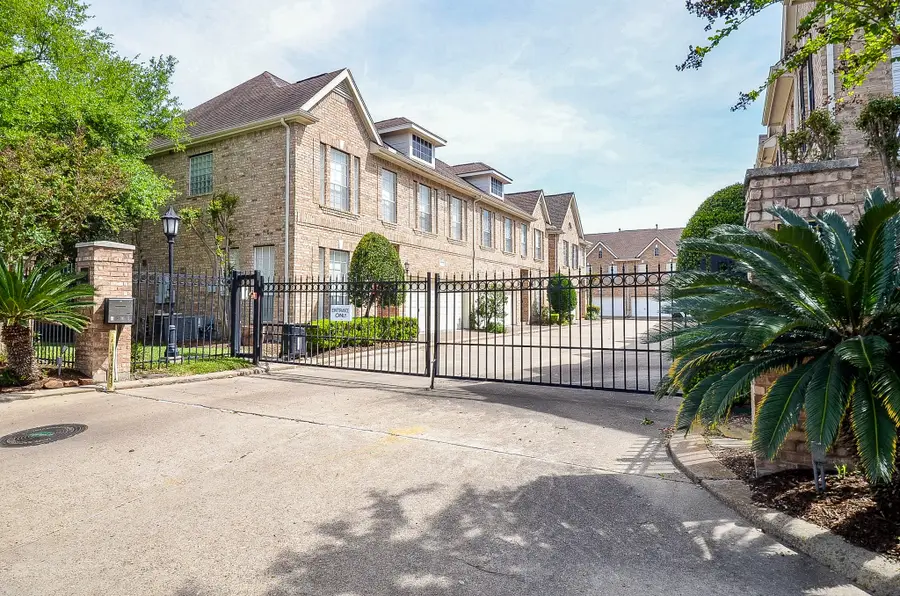2831 Briarhurst Park, Houston, TX 77057 - #2