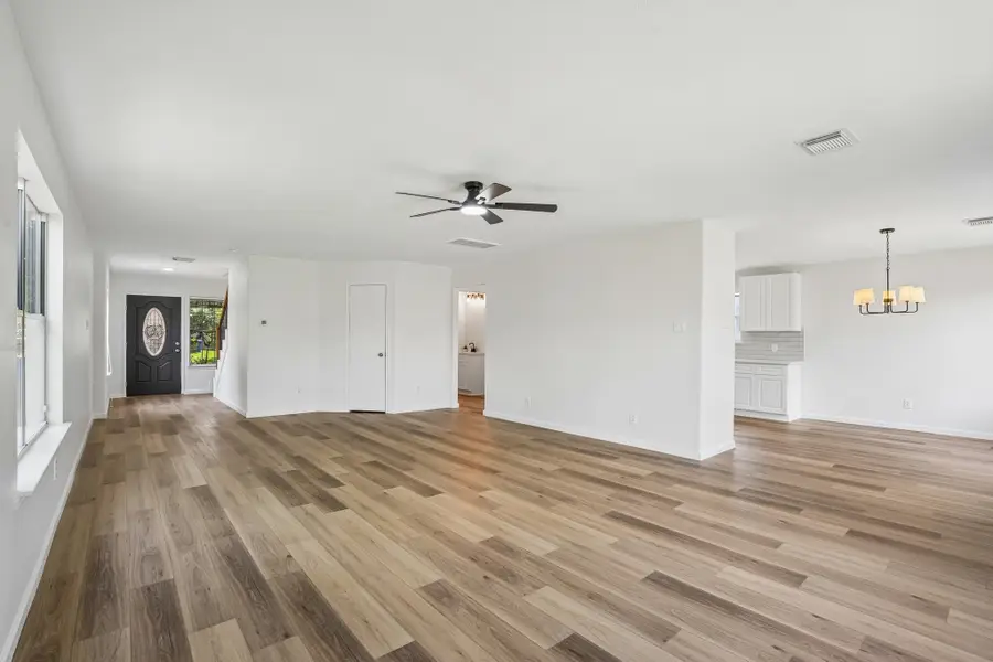 4419 Crossvine Avenue, Baytown, TX 77521 - #3